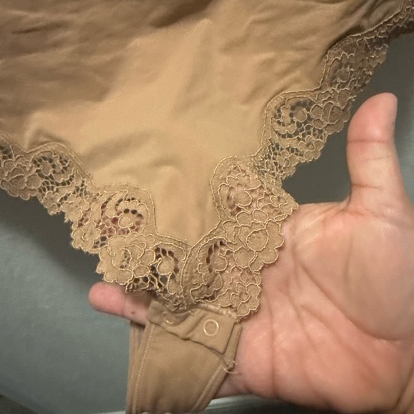 SKIMS Fits Everybody Lace Cami Thong Bodysuit Size 4X in Sienna - Picture 6 of 8